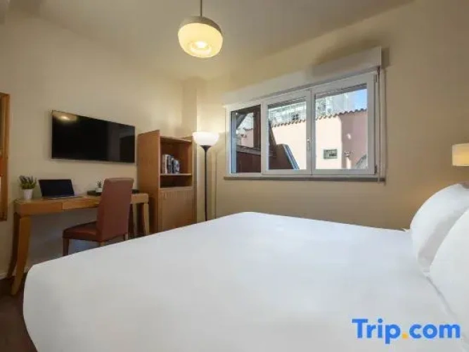 Standard Double room with view