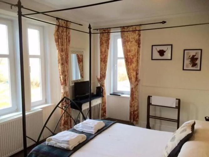 Loch Shiel Hotel