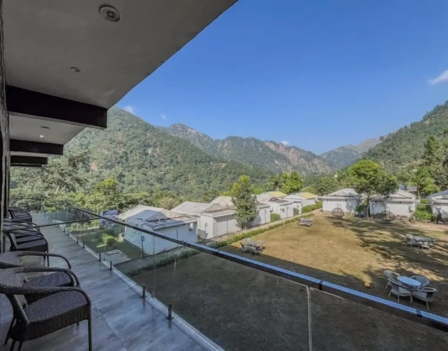 Standard Double room with balcony and with garden view