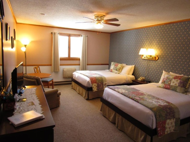 Deluxe Double Suite