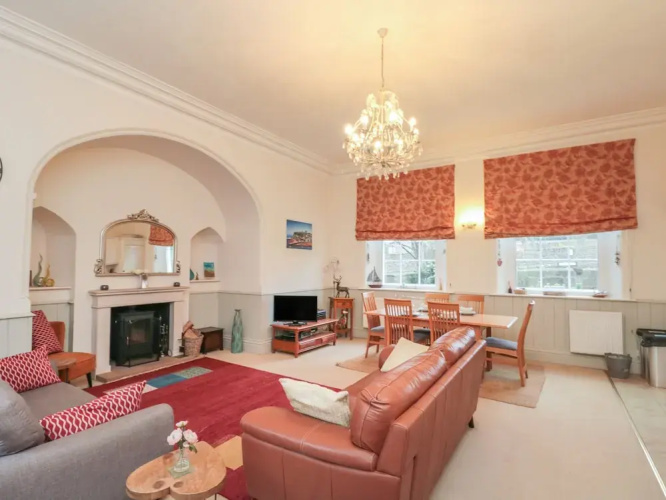 Apartment 1 Sneaton Hall