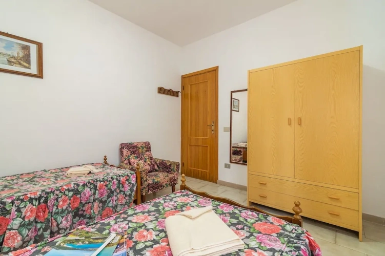 3 Bedrooms Apartment