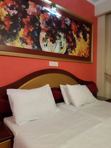 Deluxe Twin room with balcony