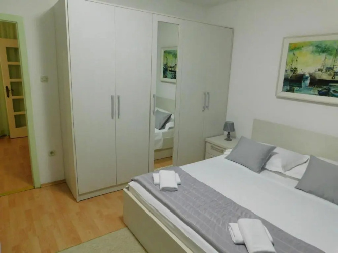 Apartment Doni