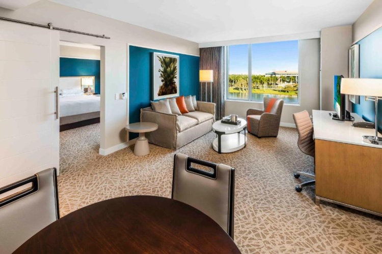 2 Bedrooms Double Suite with view