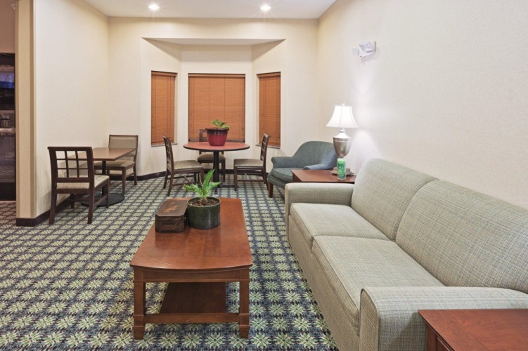 Staybridge Suites Oklahoma City Airport photo 12