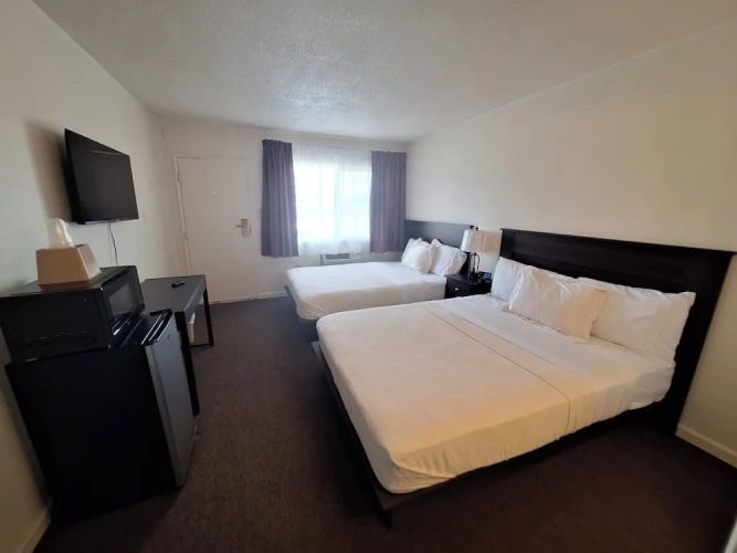 Deluxe Quadruple room