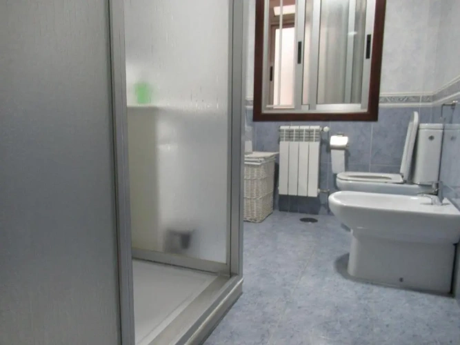 3 Bedrooms Apartment