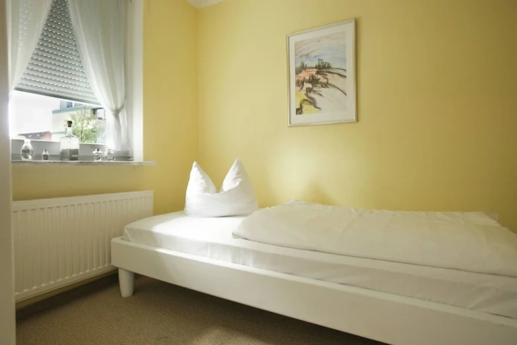 2 Bedrooms Villa