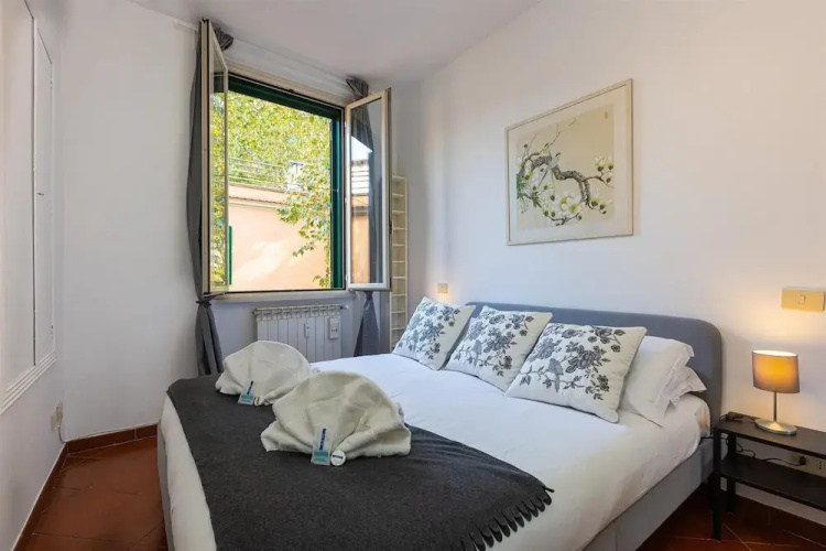 Rental in Rome Ginori Apartment