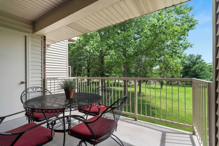 Standard room with balcony and with garden view