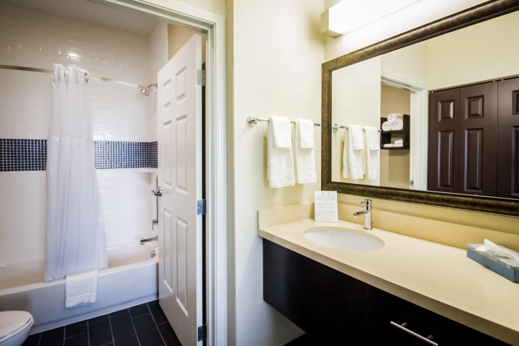 1 Bedroom Quadruple Suite