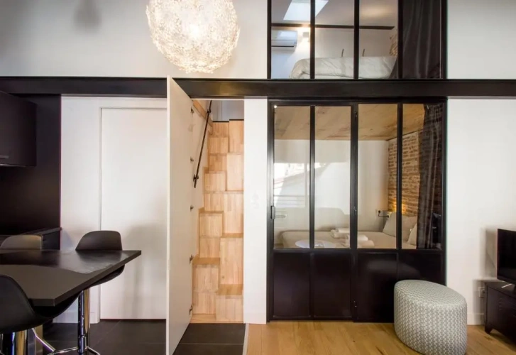 2 Bedrooms Apartment