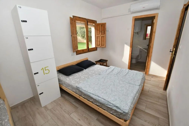 Zenia Hostel