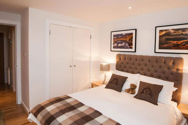 Glenwood Apartment