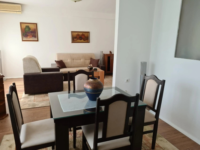 Ivana's apartment