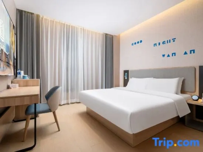 Standard Double room with view