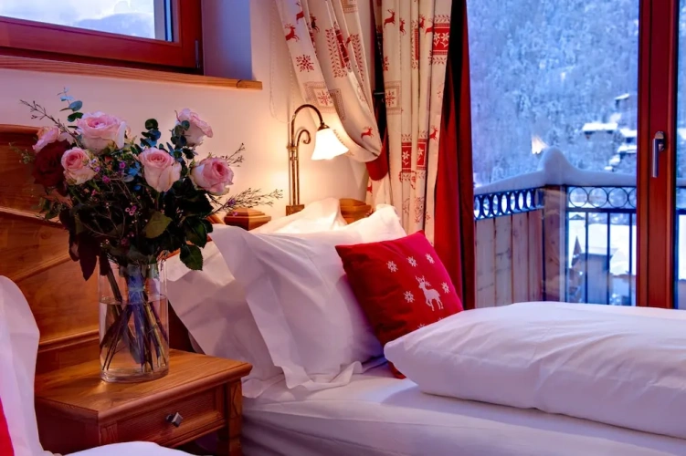4 Bedrooms Luxury Chalet with mountain view