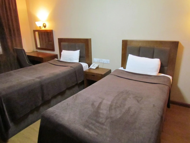 Hotel Street63