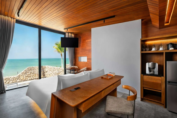 Villa beachfront