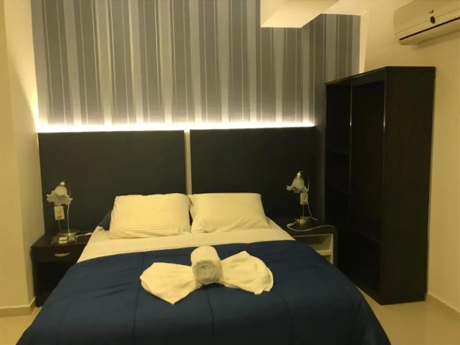 2 Bedrooms Apartment with view