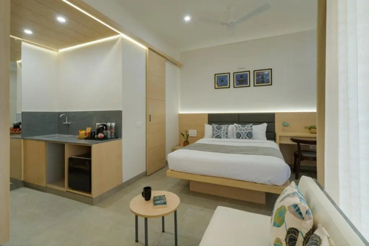 Iris Suites