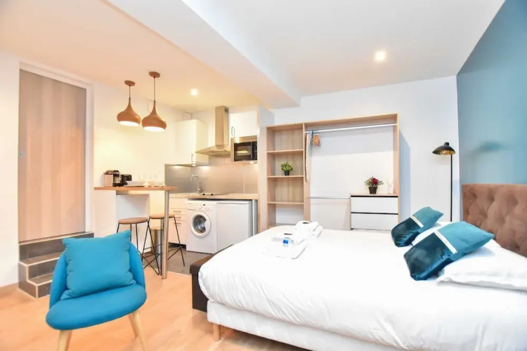 Modern Studio in the Heart of Paris
