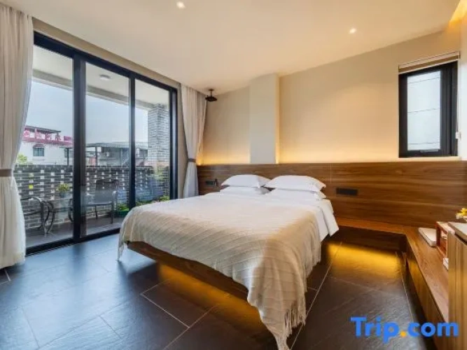 Comfort Double room with balcony and with city view