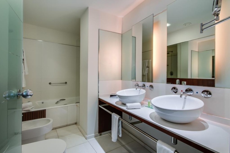 BAH Barcelona Airport Hotel photo 15
