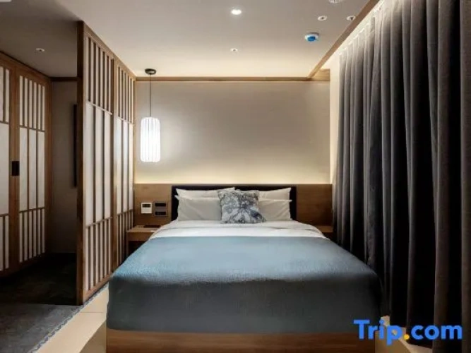 Deluxe Family Suite