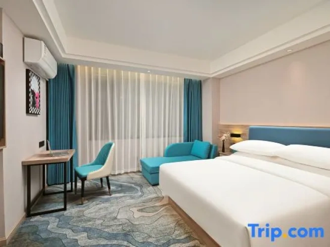 Standard Double room with city view