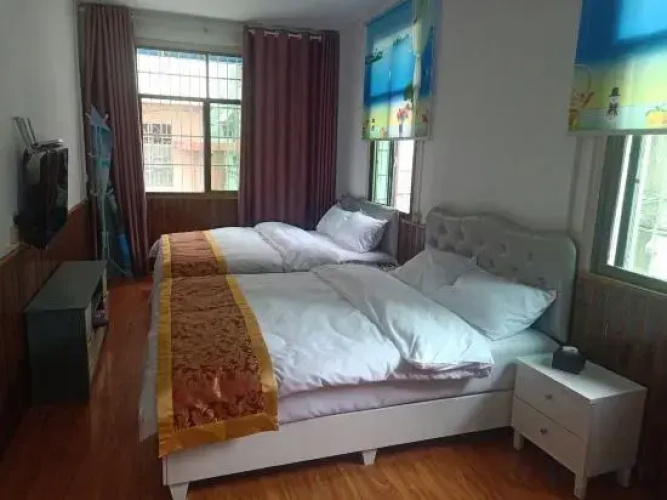 Longli Leqi Hotel