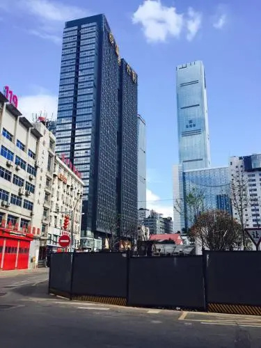 Nomo Apartment Hotel