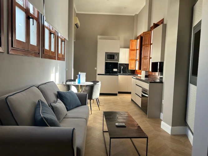 1 Bedroom Apartment