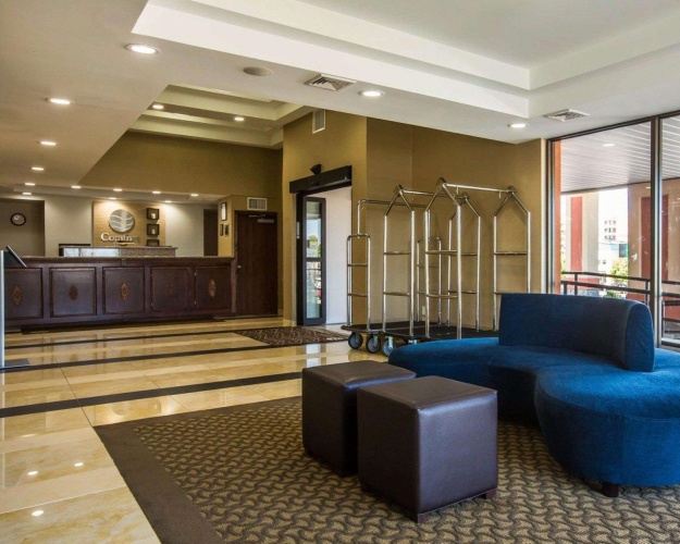 Comfort Inn Airport photo 13