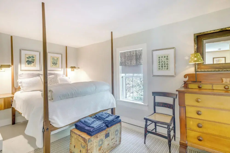 Warren Vacation Rental ~ 3 Mi to Sugarbush Resort!