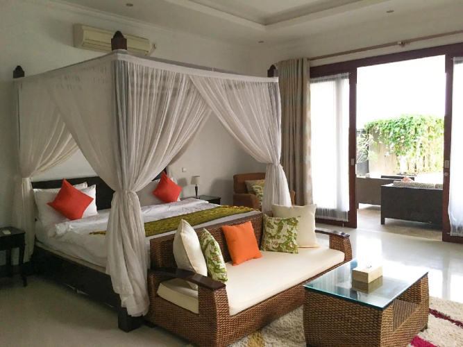 Indigo Dream Villa