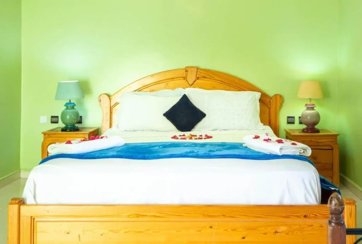 Standard Triple room