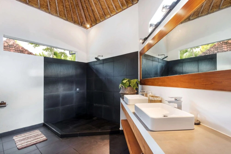 Bali Villa Near the Beach, 2030
