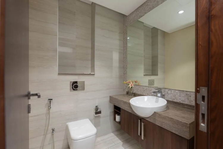 LUX 1BR Near B.khalifa