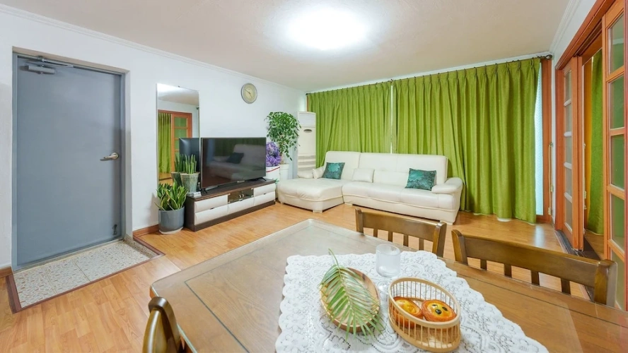 1 Bedroom Standard room with balcony