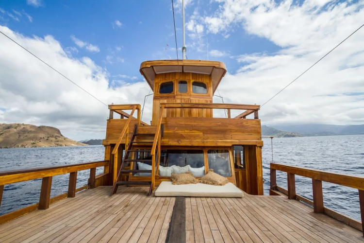 Kelana Boat