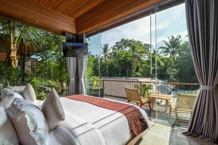 Deluxe room with balcony