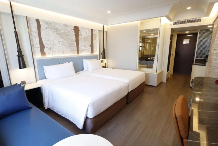 Premier Deluxe Twin room with river view