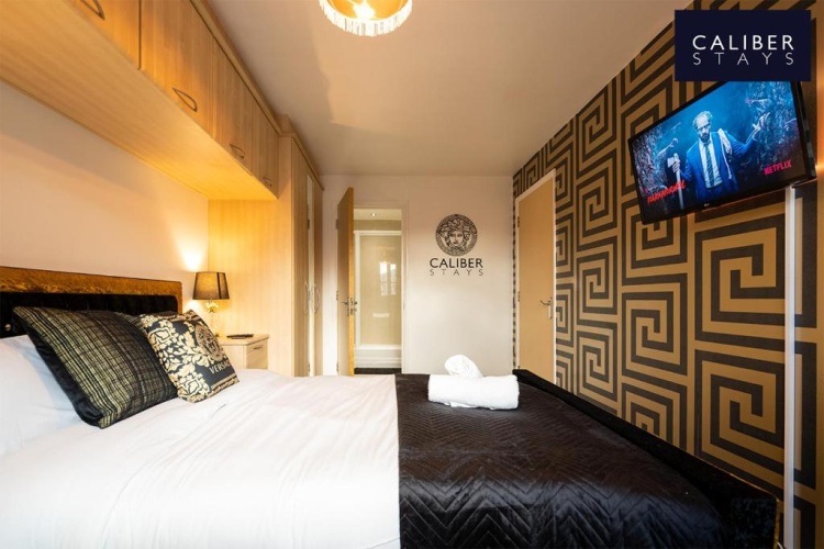 2 Bedrooms Apartment
