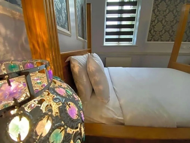 Baylis Park Hotel
