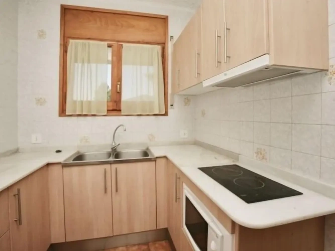 2 Bedrooms Cottage