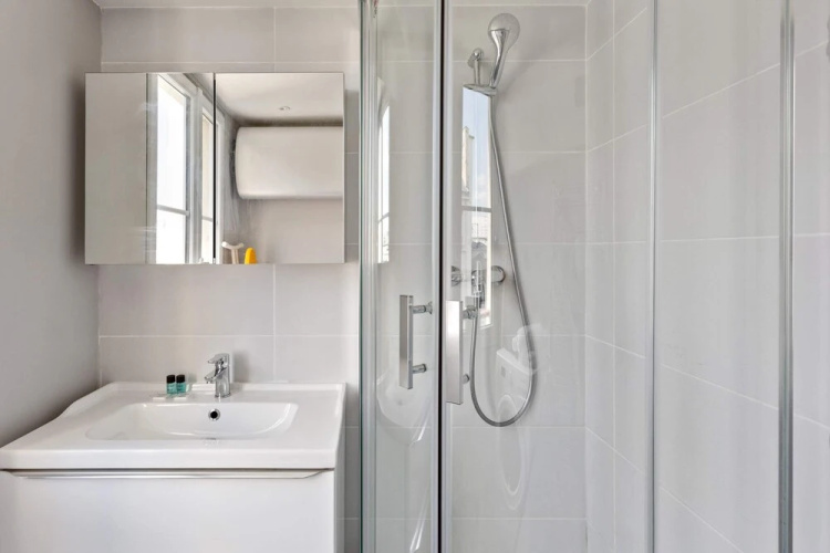 Modern Apartment Near Opera Garnier