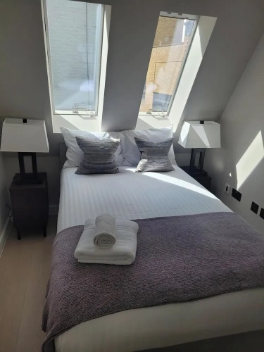 2 Bedrooms Apartment