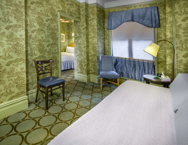 Wolcott Hotel
